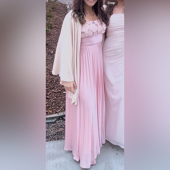 “Speechless” Pink Strapless Silk Gown with Sweetheart Floral Neckline - Picture 5 of 6